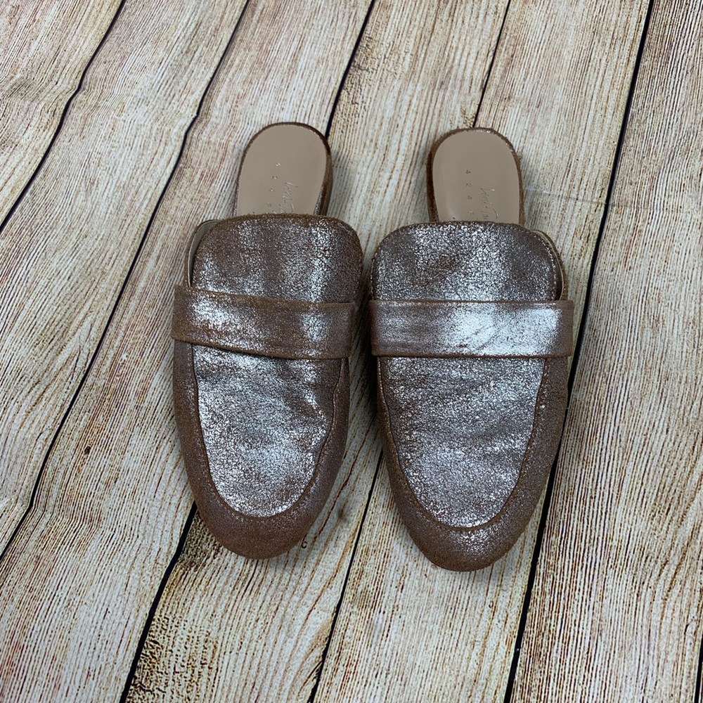 Lord & Taylor Metallic Gigi Mules